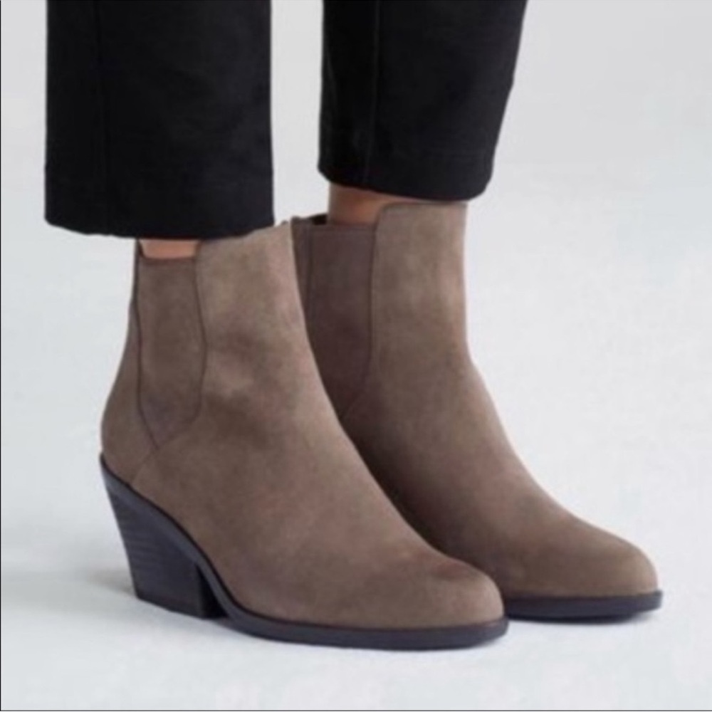 Eileen Fisher Women's Peer-su Ankle Bootie, Shadow - Size 7